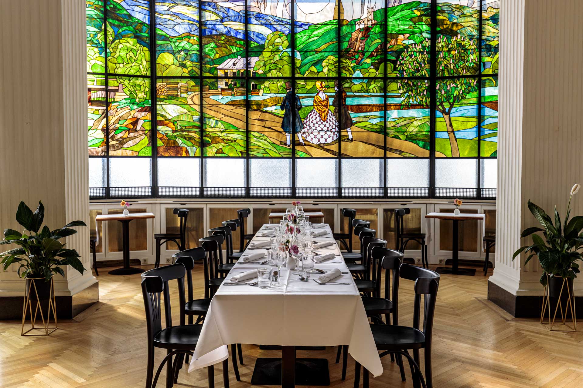 Dining setup